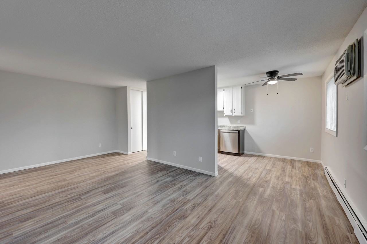 Royal Oaks - Photo 6 of 50