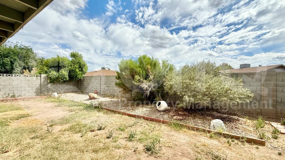 5625 W Campo Bello Dr - Photo 4 of 24