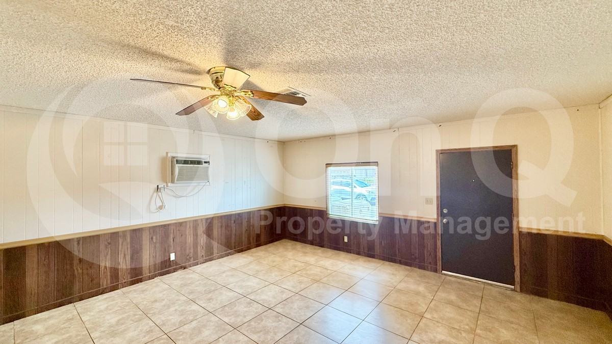 5625 W Campo Bello Dr - Photo 6 of 21