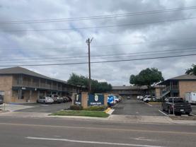 Town Oaks Apartments - Photo 1 of 1