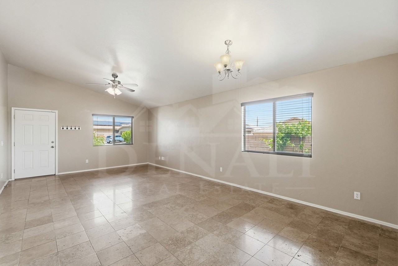 2339 W Dillon Rd - Photo 6 of 35
