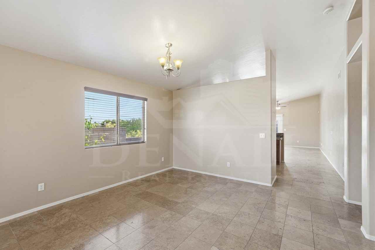 2339 W Dillon Rd - Photo 7 of 35