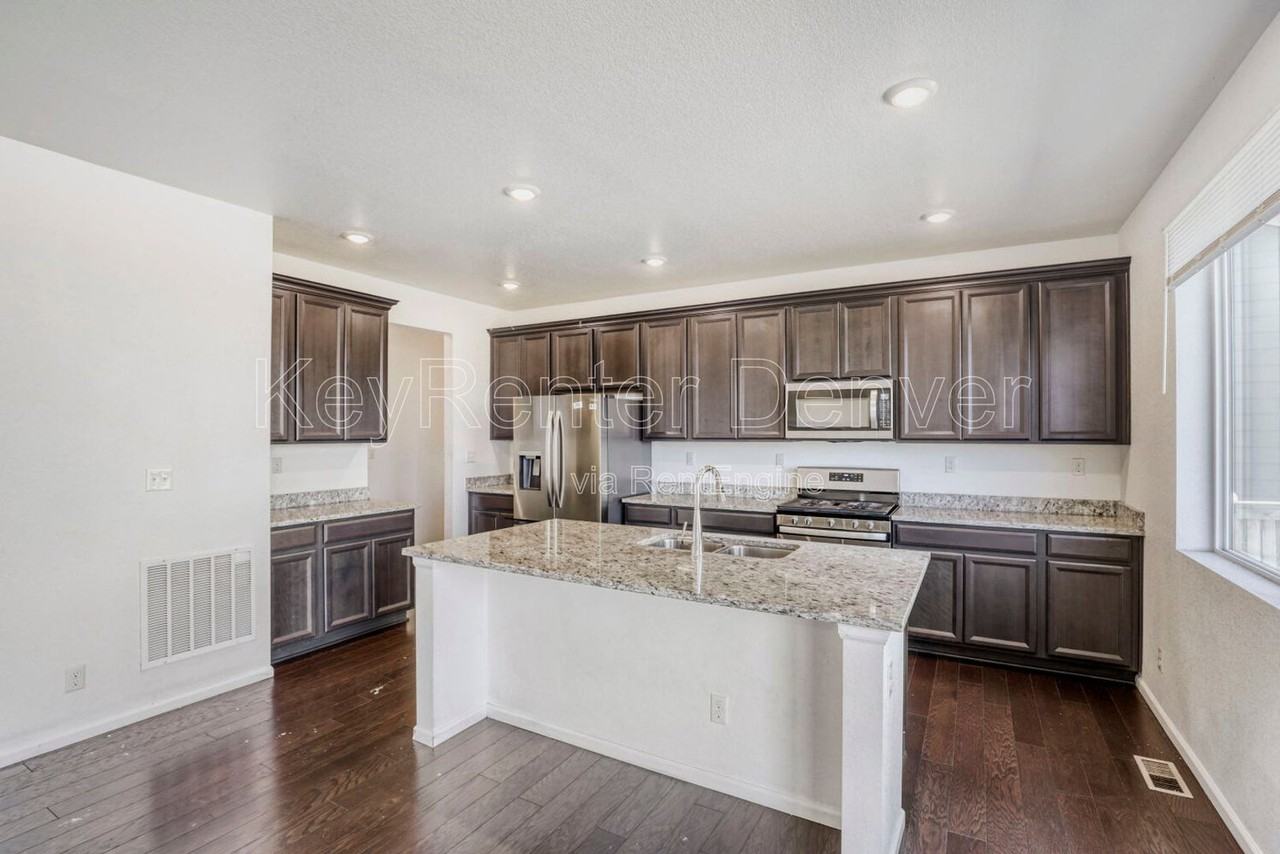 16793 E Virginia Ave - Photo 3 of 18