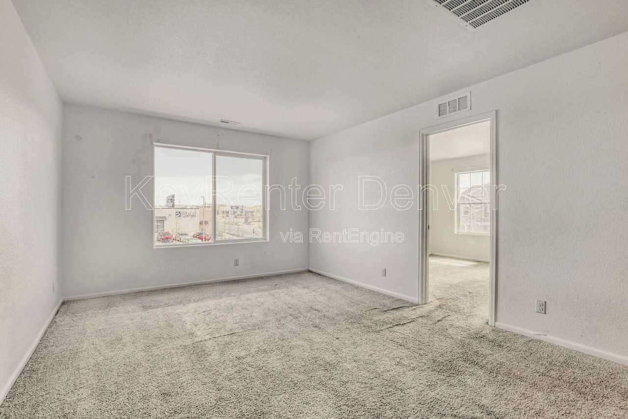 16793 E Virginia Ave - Photo 7 of 18