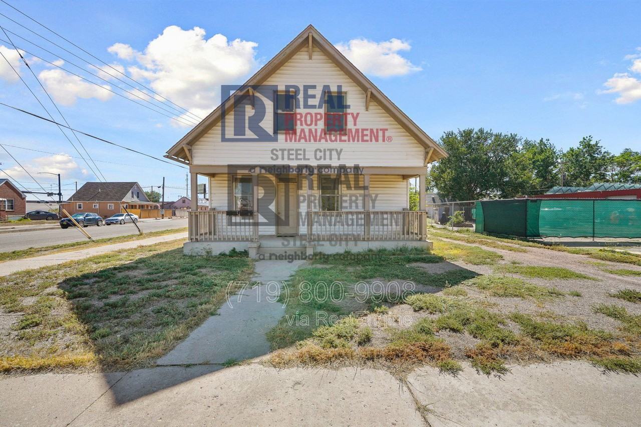 300 Clark St #A - Photo 2 of 8