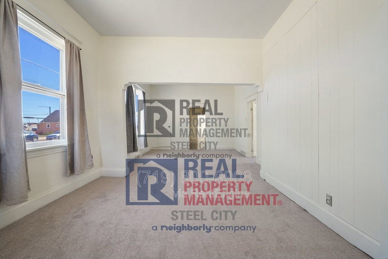 300 Clark St #A - Photo 5 of 8