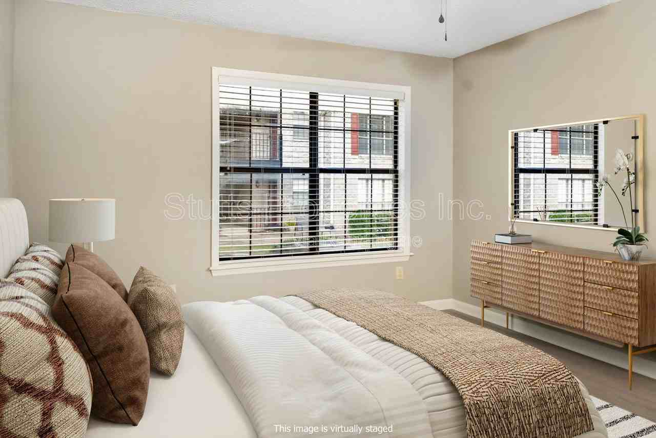 2424 Roberts Ln #C26 - Photo 3 of 8