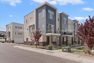 2342 W Leigh Ln - Photo 1 of 1