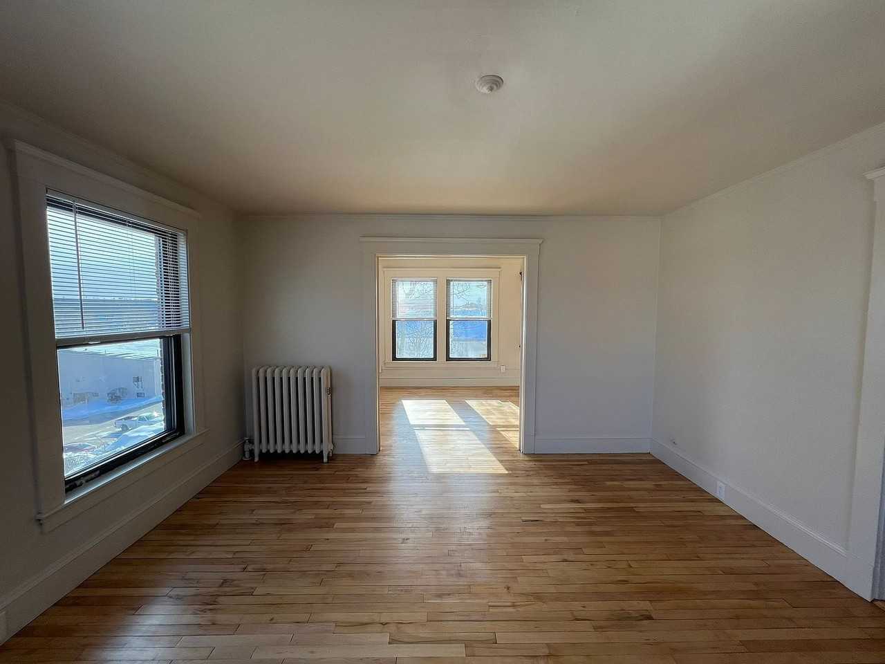 248 N Main St #11 - Photo 5 of 31