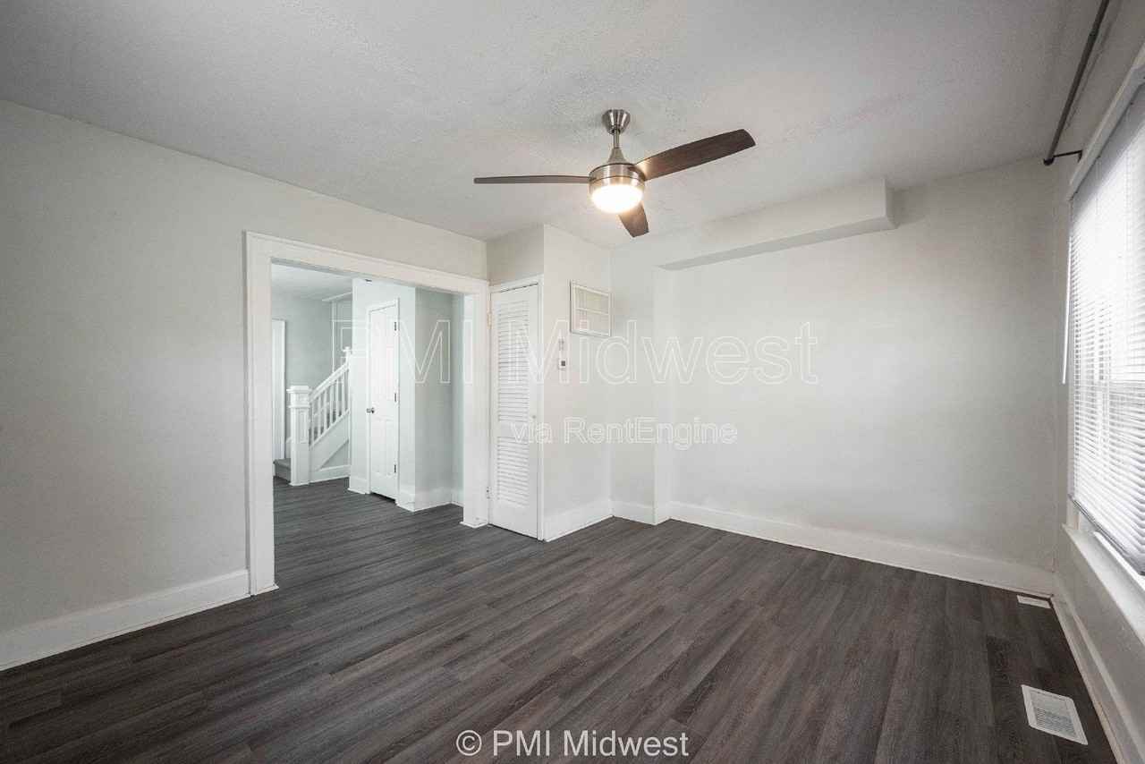 944 E Minnesota St - Photo 5 of 30