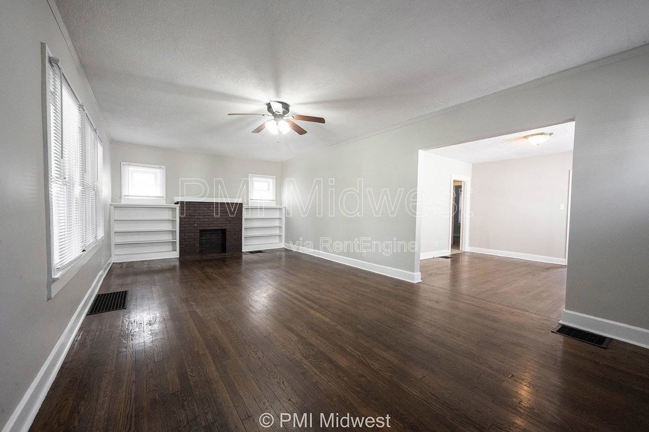 1529 E Ohio St - Photo 4 of 31