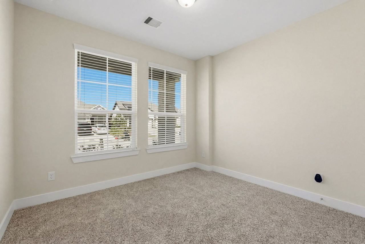 10035 Crescendo Way - Photo 6 of 25