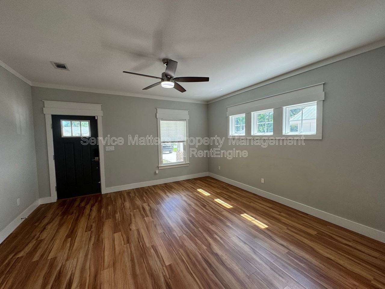 1416 E Baars St - Photo 3 of 33