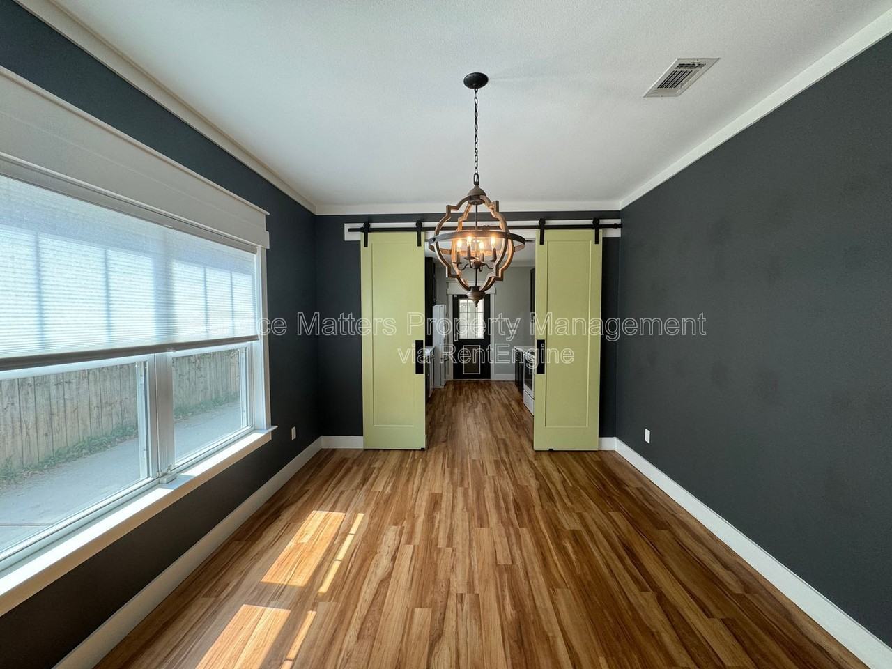 1416 E Baars St - Photo 6 of 33