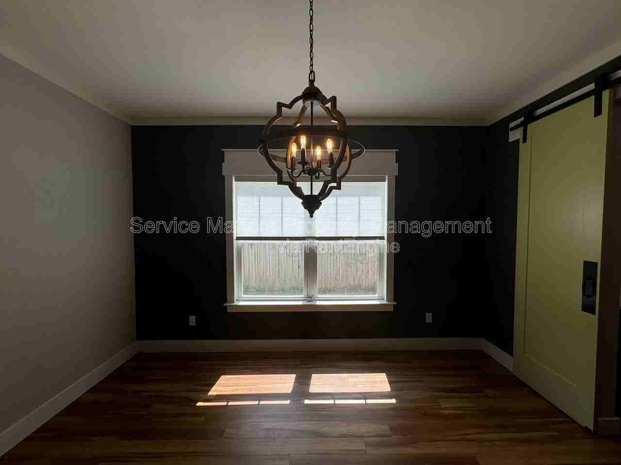 1416 E Baars St - Photo 7 of 33