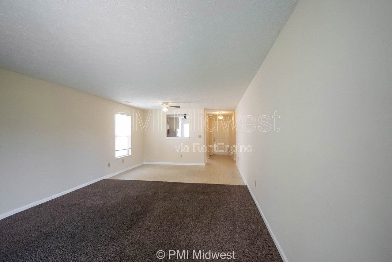 5834 Long Ridge Pl - Photo 2 of 26