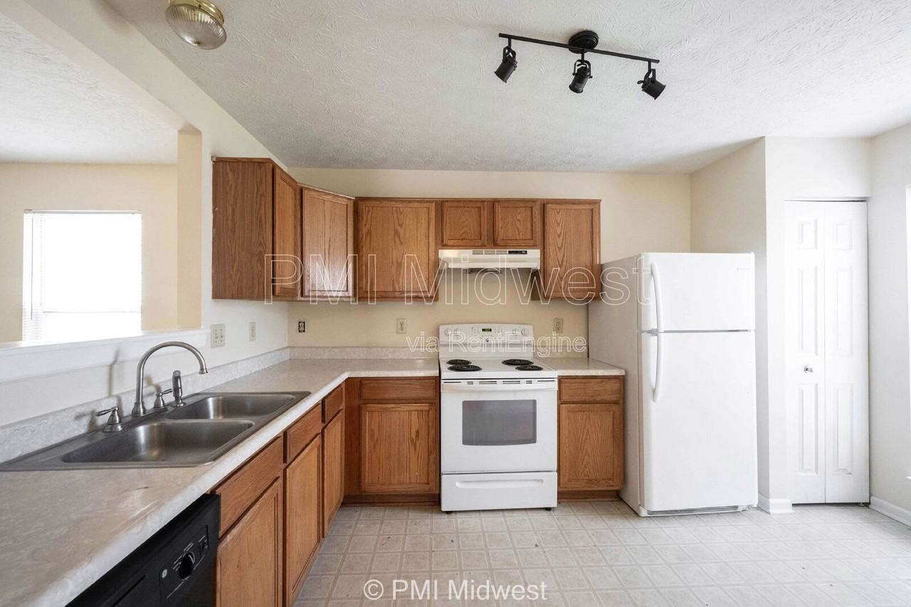 5834 Long Ridge Pl - Photo 6 of 26