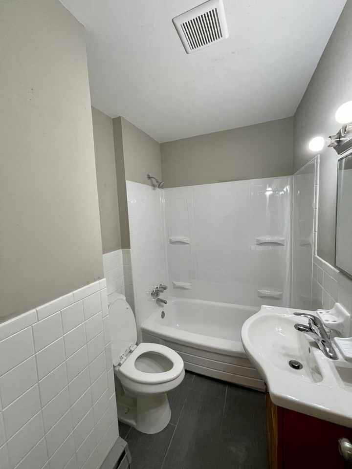 Wallingford South Apartments - Photo 4 of 29