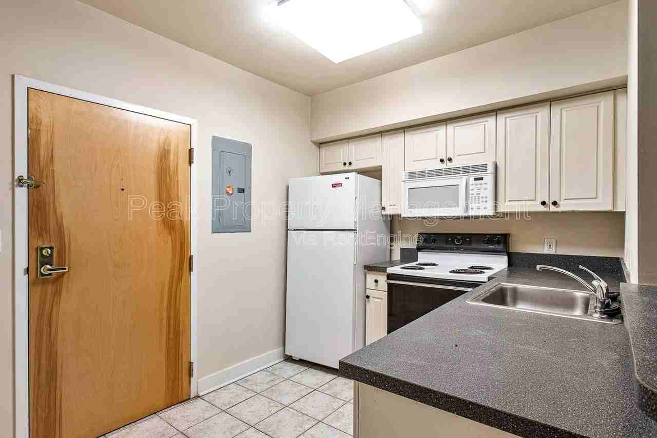 16 N 22nd St #104 - Photo 7 of 26