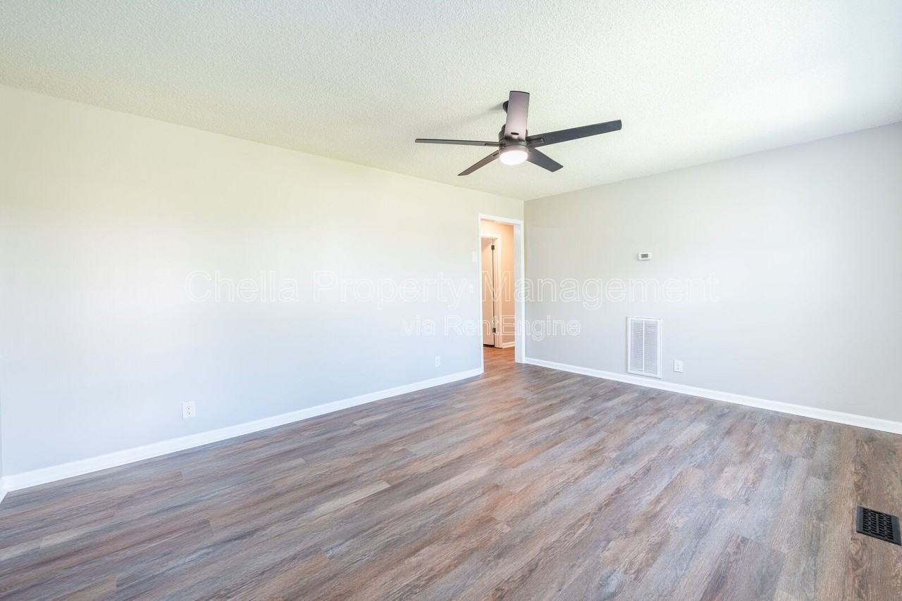 282 Southburn Dr - Photo 6 of 15