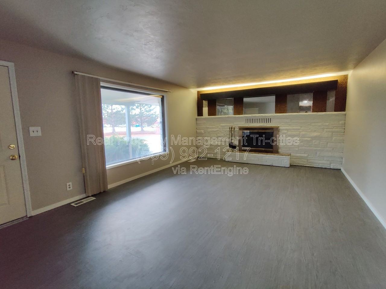 7528 W Umatilla Ave - Photo 2 of 26