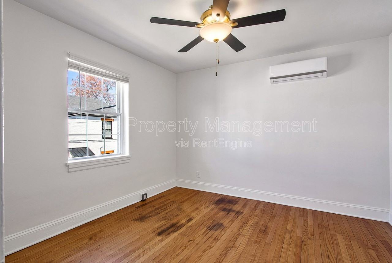 402 S Center St #4 - Photo 6 of 19