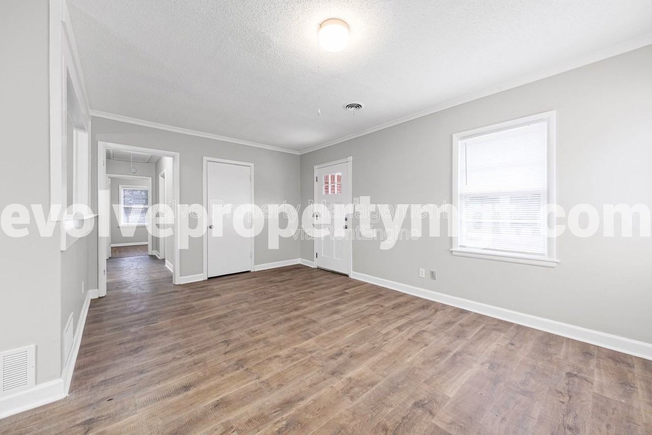 7702 Marvin Rd - Photo 5 of 18