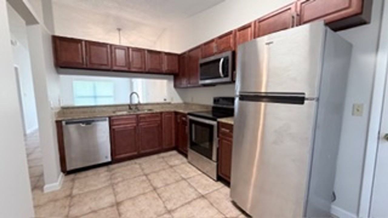 135 Sand Pine Cir - Photo 6 of 17