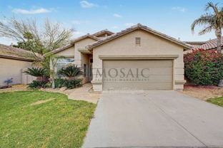 2441 W Indigo Dr - Photo 1 of 1