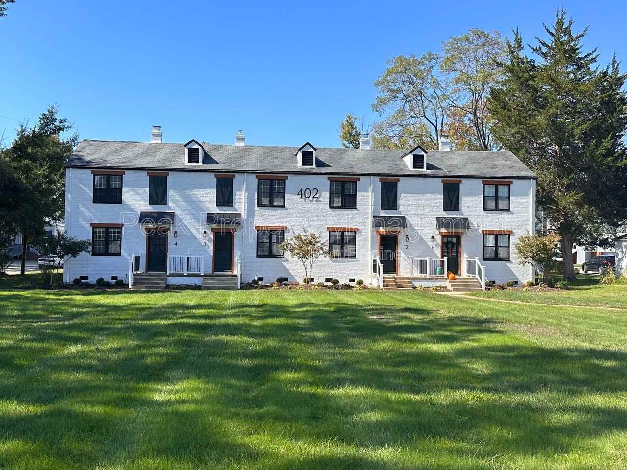 402 S Center St #3 - Photo 4 of 27