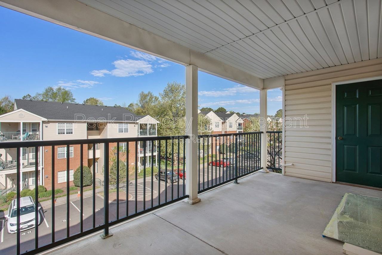 9611 Links Way #N - Photo 2 of 3