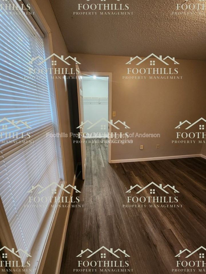 113 Charlestowne Way #B - Photo 6 of 9