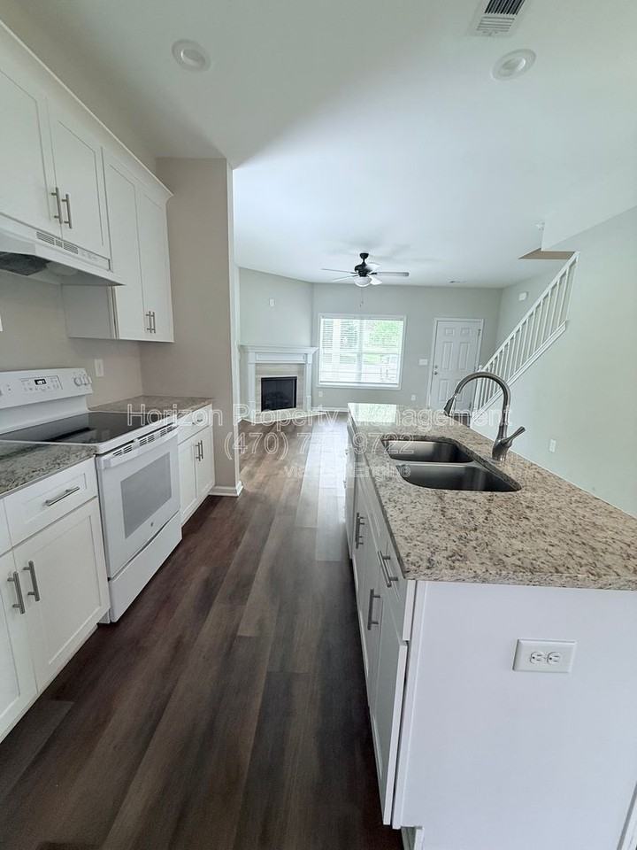 5602 Quail Mountain Trl - Photo 5 of 16