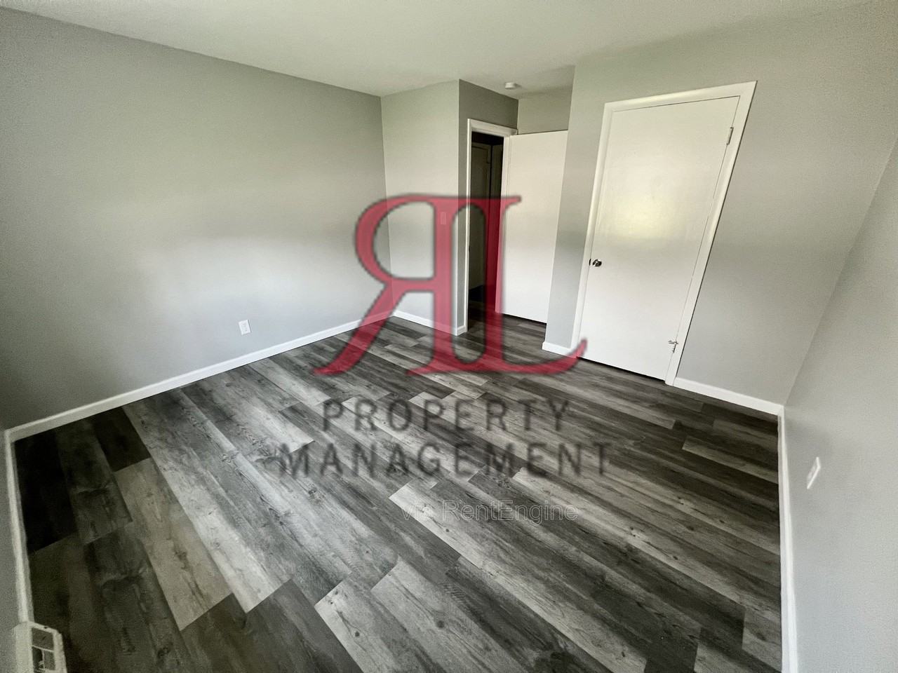 2980 Reis Ave - Photo 7 of 11