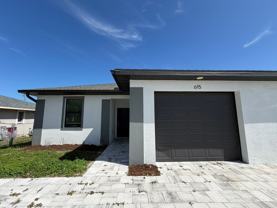 615 Se 8th St - Photo 1 of 1