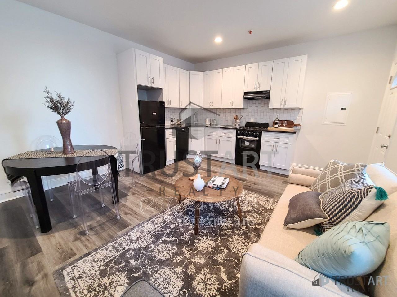 4732 Longshore Ave #2 - Photo 3 of 14