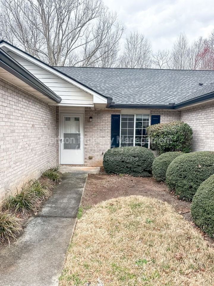 3989 Hidden Hollow Dr - Photo 2 of 21