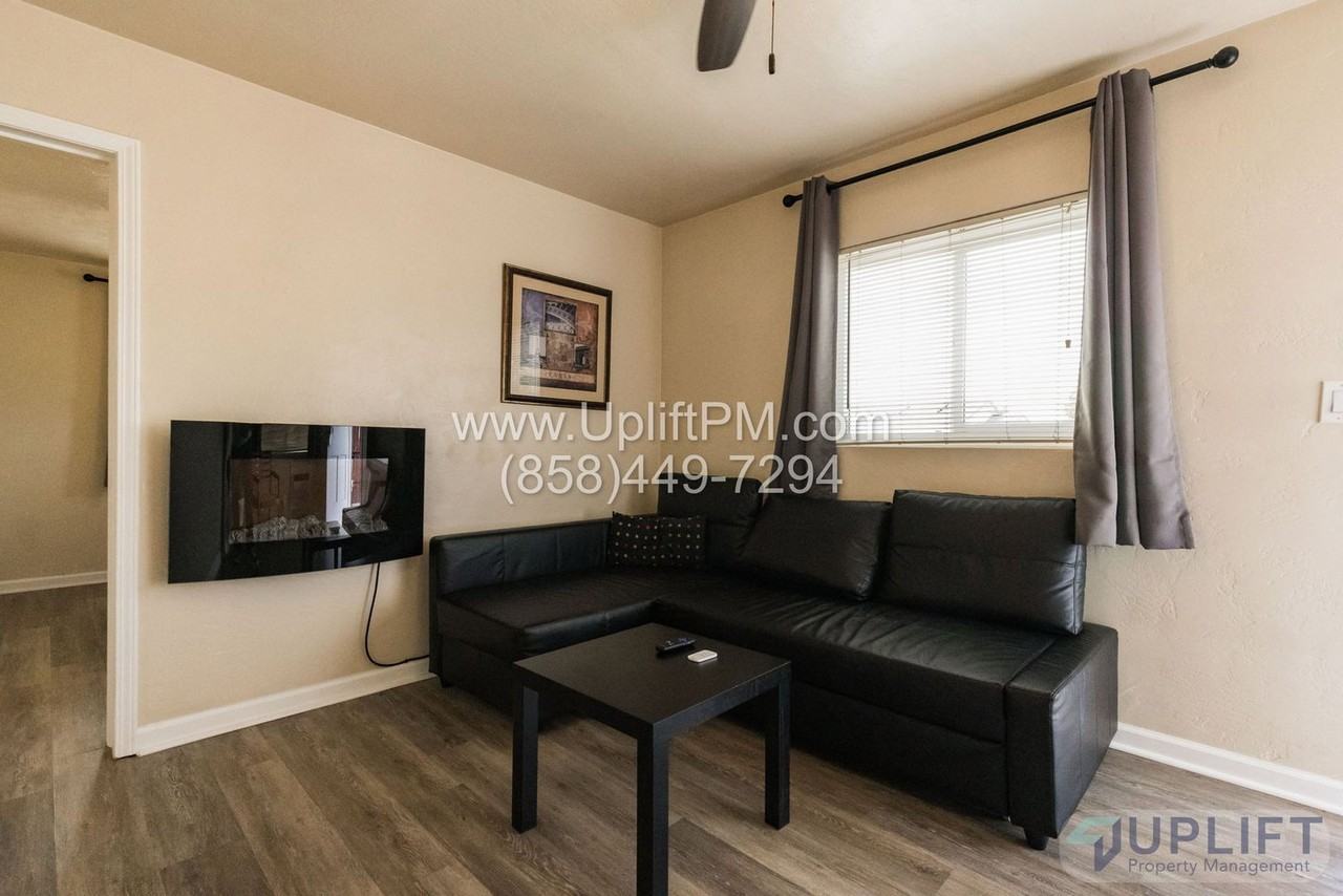 4124 Gamma St - Photo 3 of 20