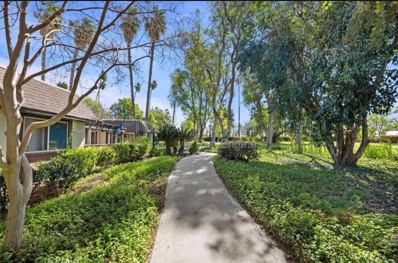 2764 Tropicana Dr - Photo 2 of 17