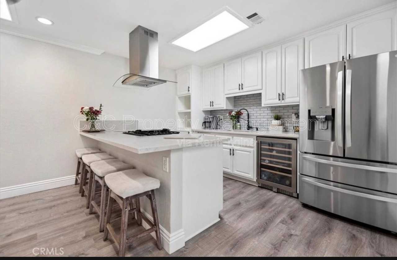 2764 Tropicana Dr - Photo 4 of 17