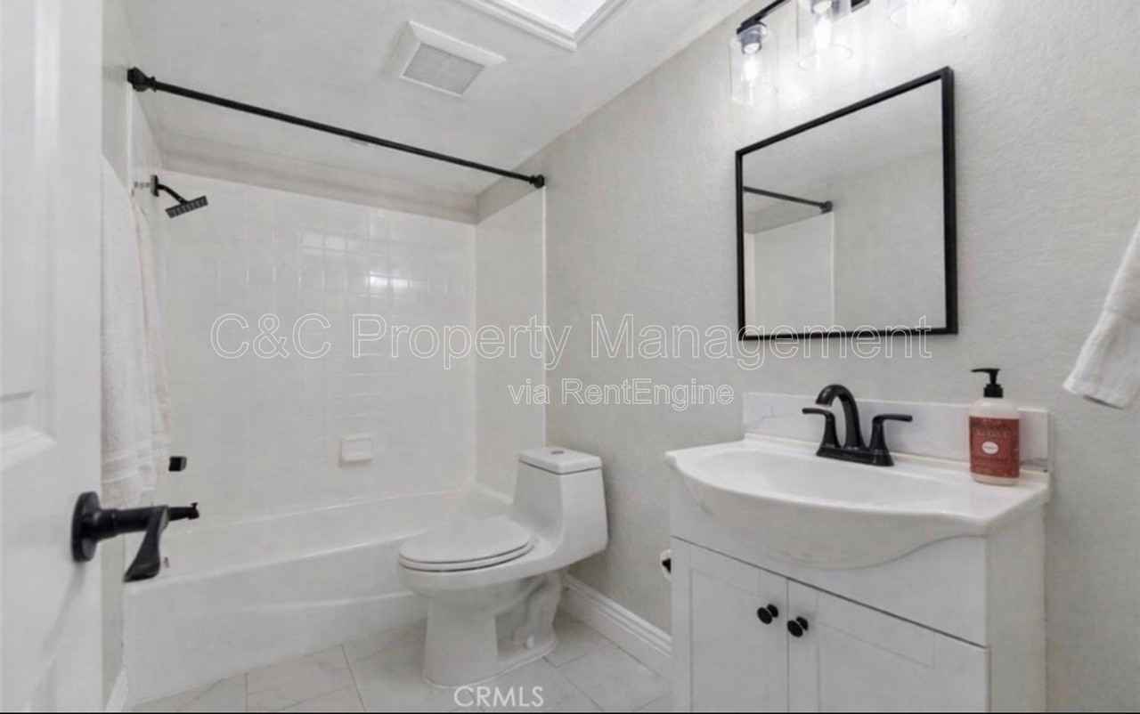 2764 Tropicana Dr - Photo 7 of 17