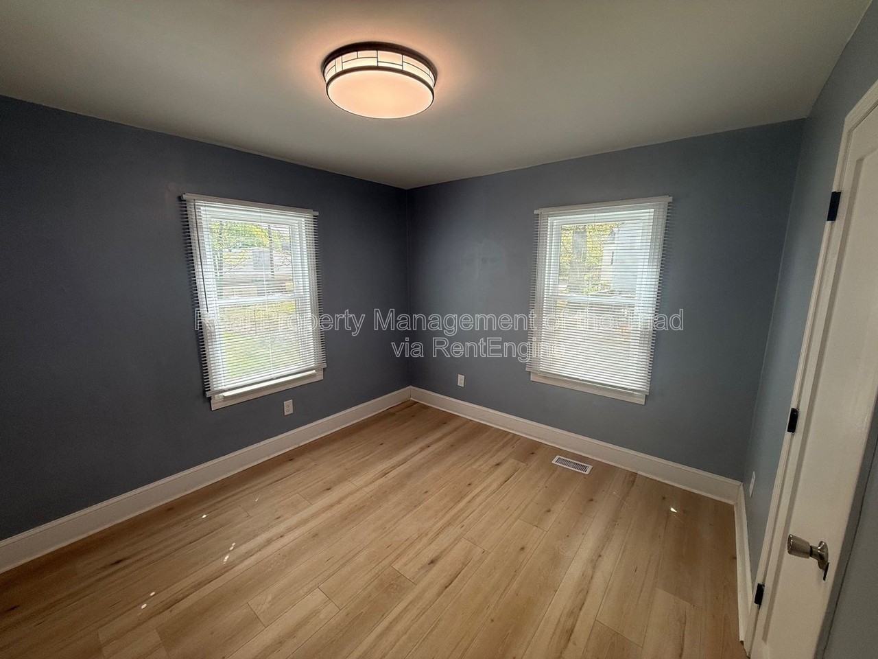 1604 Textile Dr - Photo 6 of 14