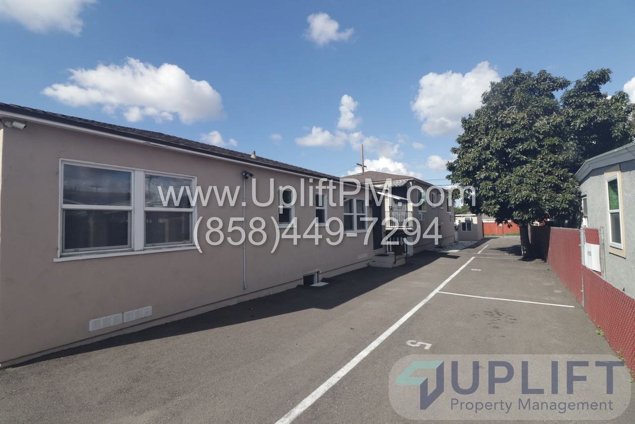 4118 Gamma St - Photo 4 of 38