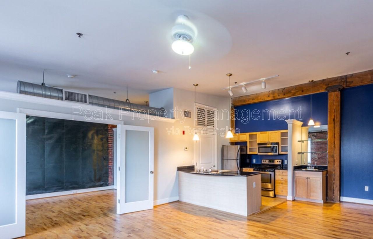 214 N Dunlop St #105 - Photo 7 of 10