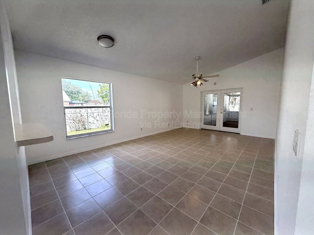 9176 Fort Jefferson Blvd - Photo 3 of 19