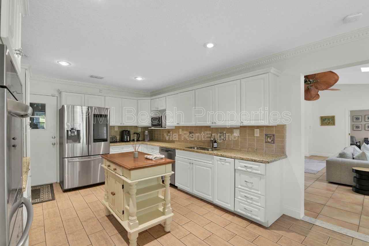 13684 Exotica Ln - Photo 6 of 30