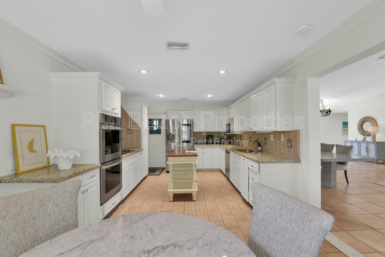 13684 Exotica Ln - Photo 7 of 30