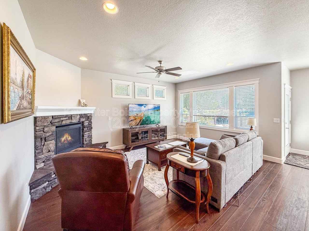 9753 W Wildbranch Dr - Photo 4 of 28