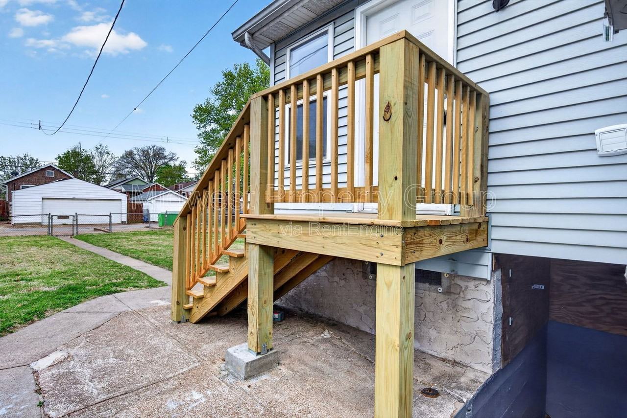 5324 Nagel Ave - Photo 3 of 31