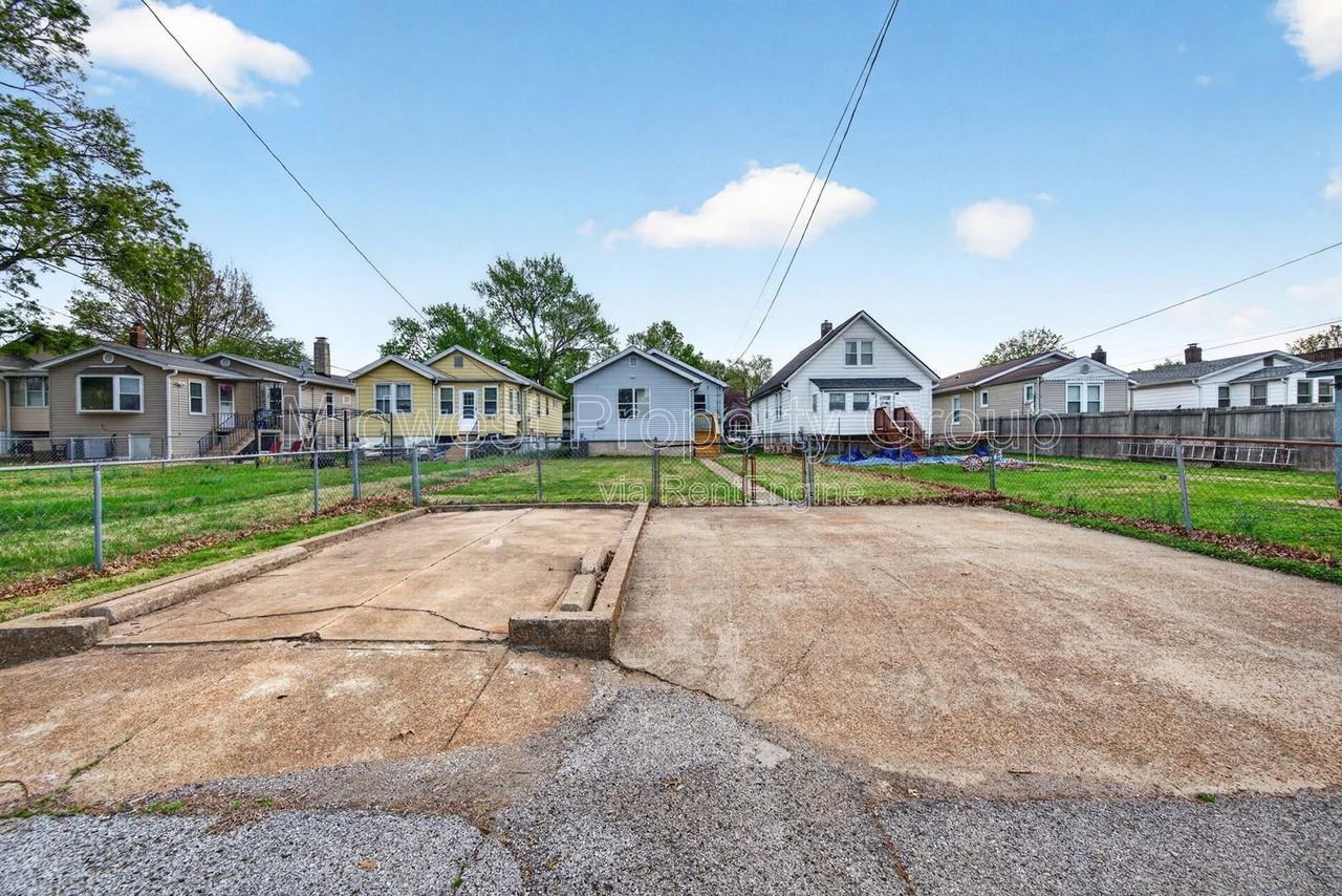 5324 Nagel Ave - Photo 5 of 31